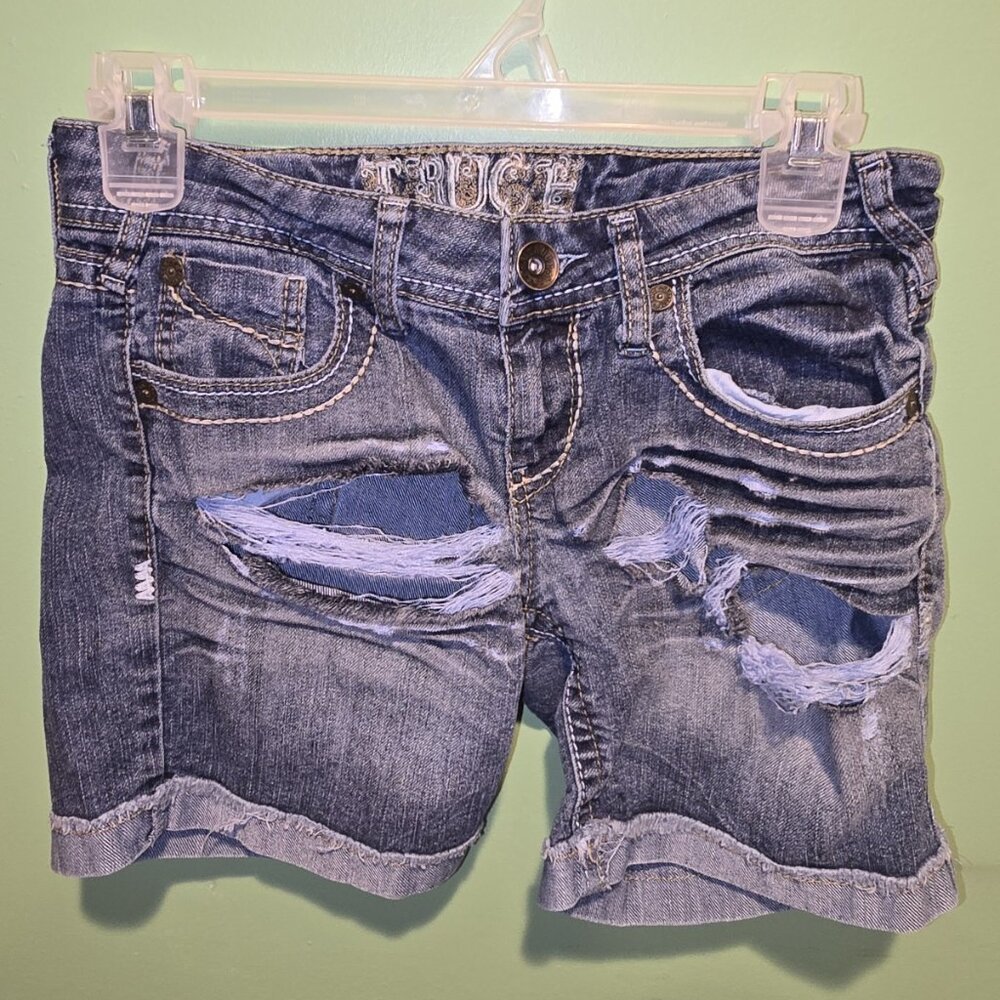 TRUCE Shorts Blue Denim Embroidered Pockets Women's Size 3